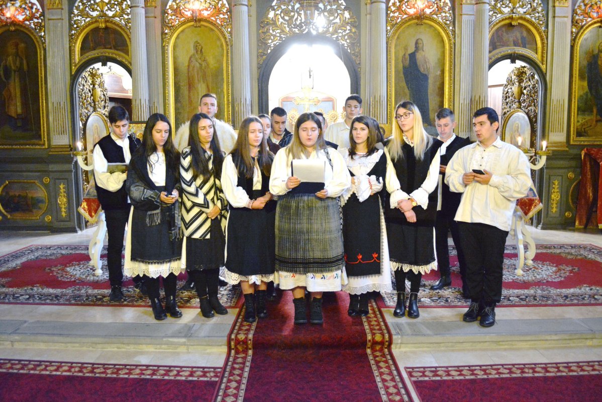 Colindători maramureşeni la Catedrala Episcopală din Giula 4521