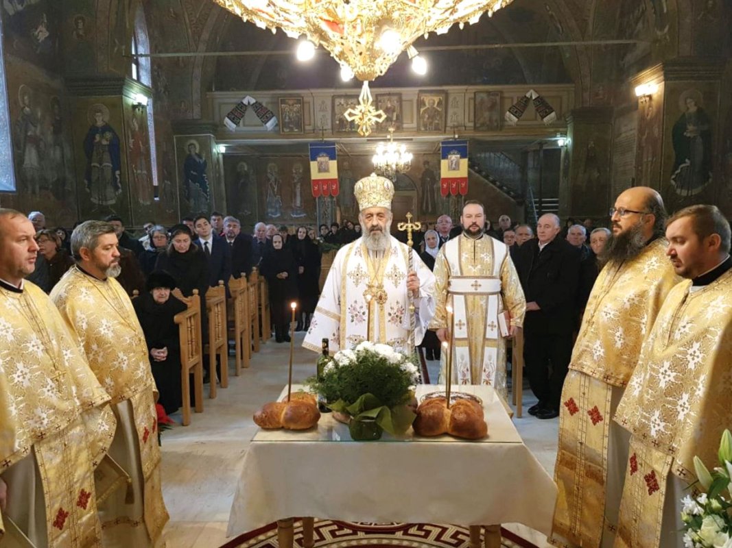 Slujire arhierească în Arhiepiscopia Alba Iuliei 4480