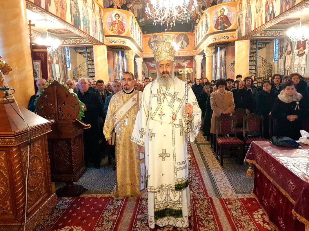 Slujiri arhierești în Duminica a 27-a după Rusalii 4383