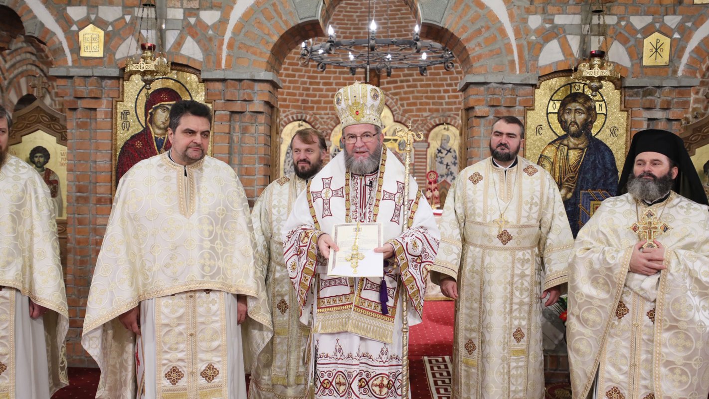 Slujiri arhierești în Duminica a 27-a după Rusalii 4384