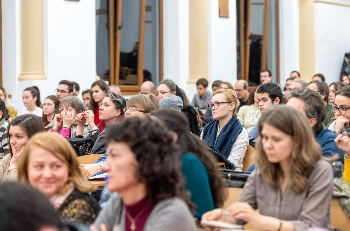 Părintele Vasilios Gondikakis, în conferință la București 4331