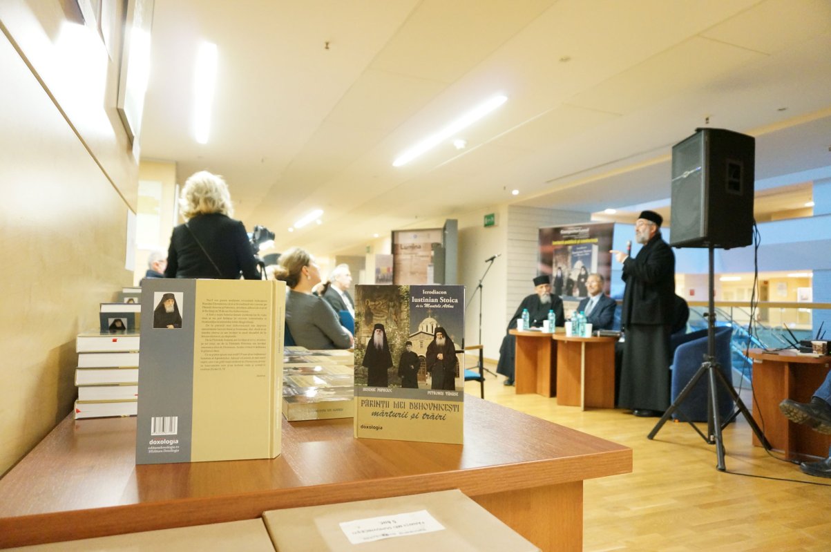 Cuvinte despre harul a doi părinți duhovnicești români  4263