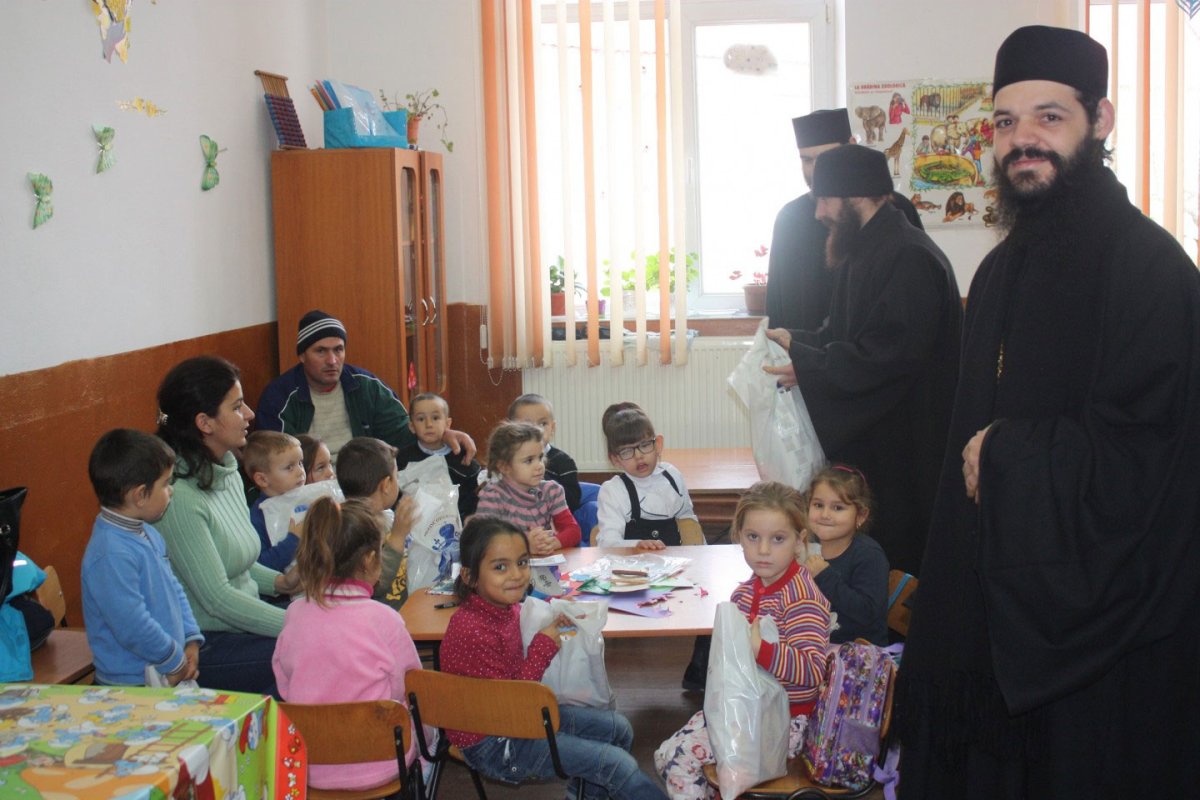 Filantropie creştină în Arhiepiscopia Râmnicului 4245