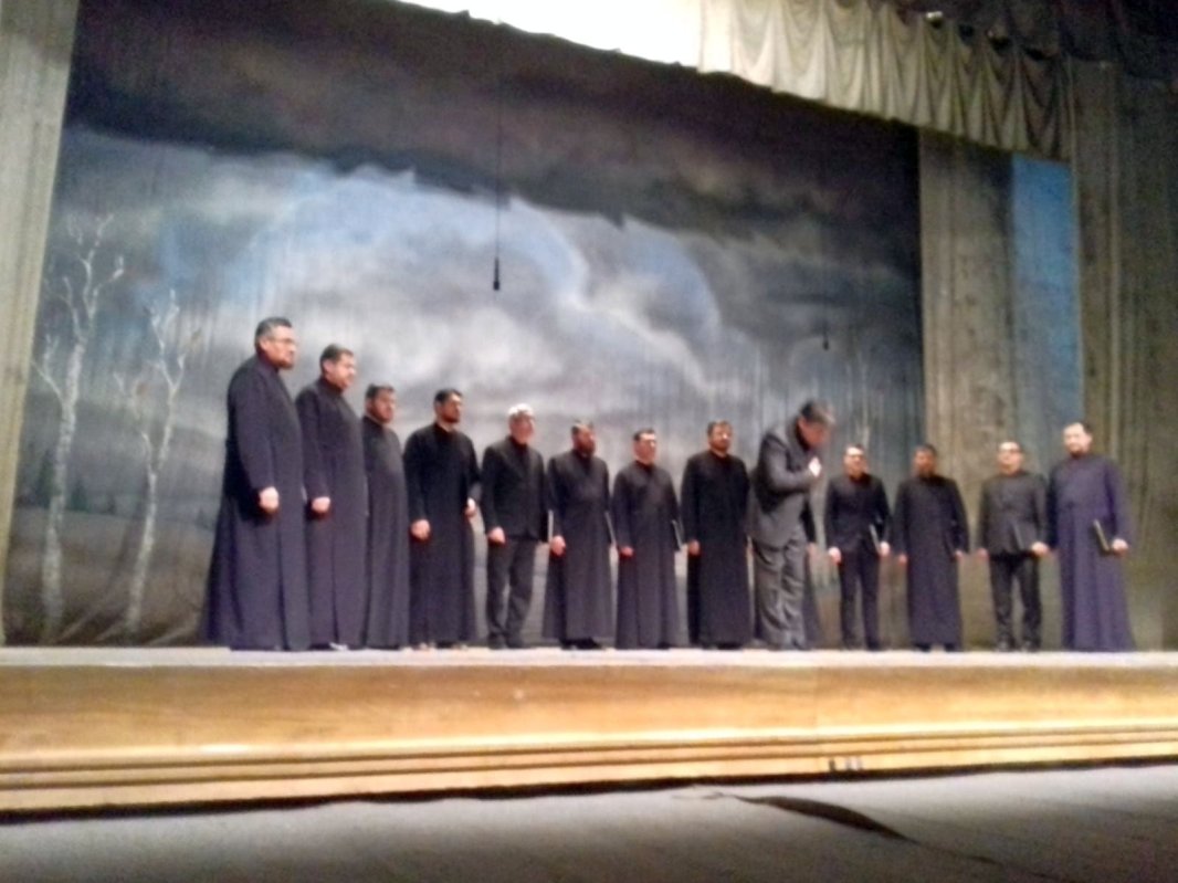 Vestea Naşterii Domnului, adusă de colindători 4219