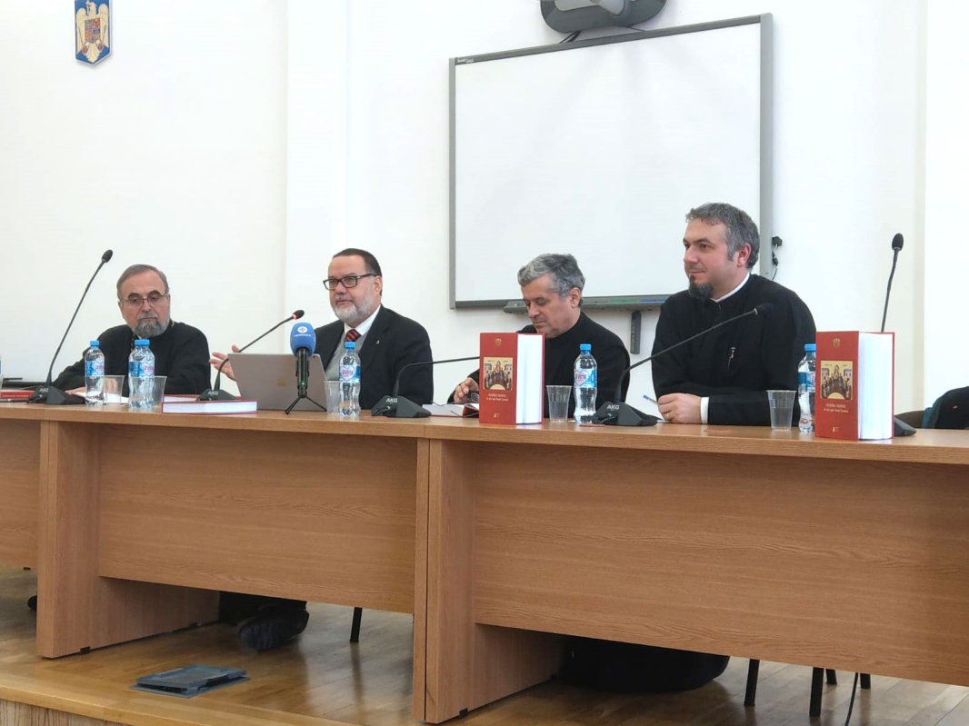 Lansarea unui volum despre hotărârile dogmatice ale Sinoadelor Ecumenice 4197
