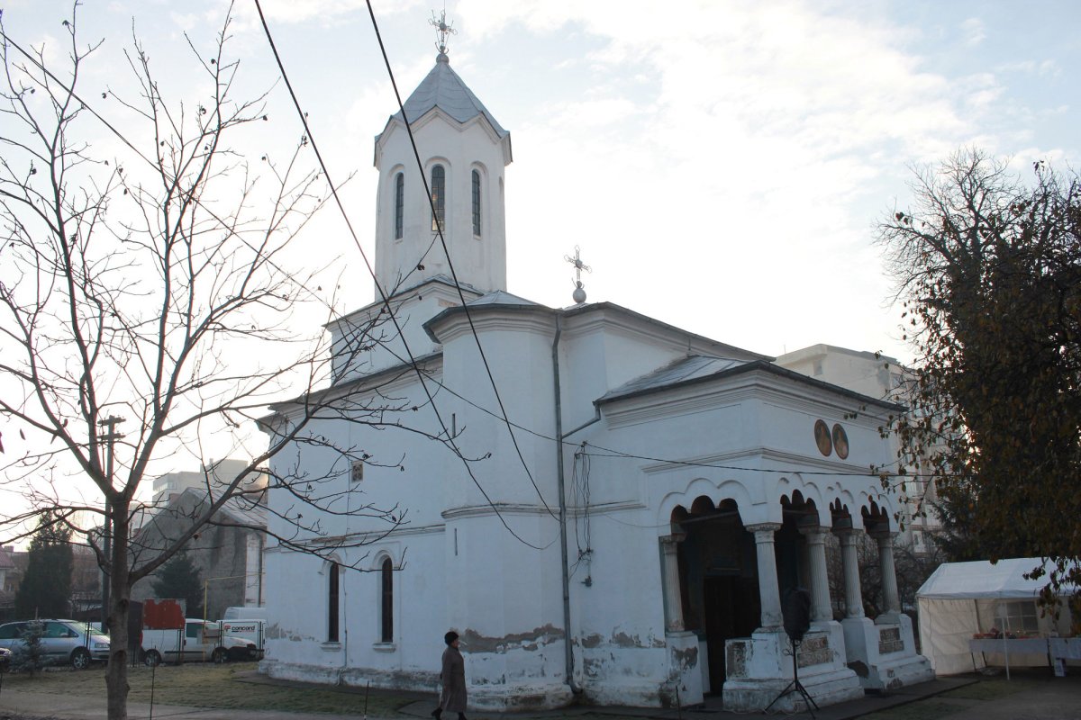 Slujbă arhierească şi concert de colinde la Craiova 4176