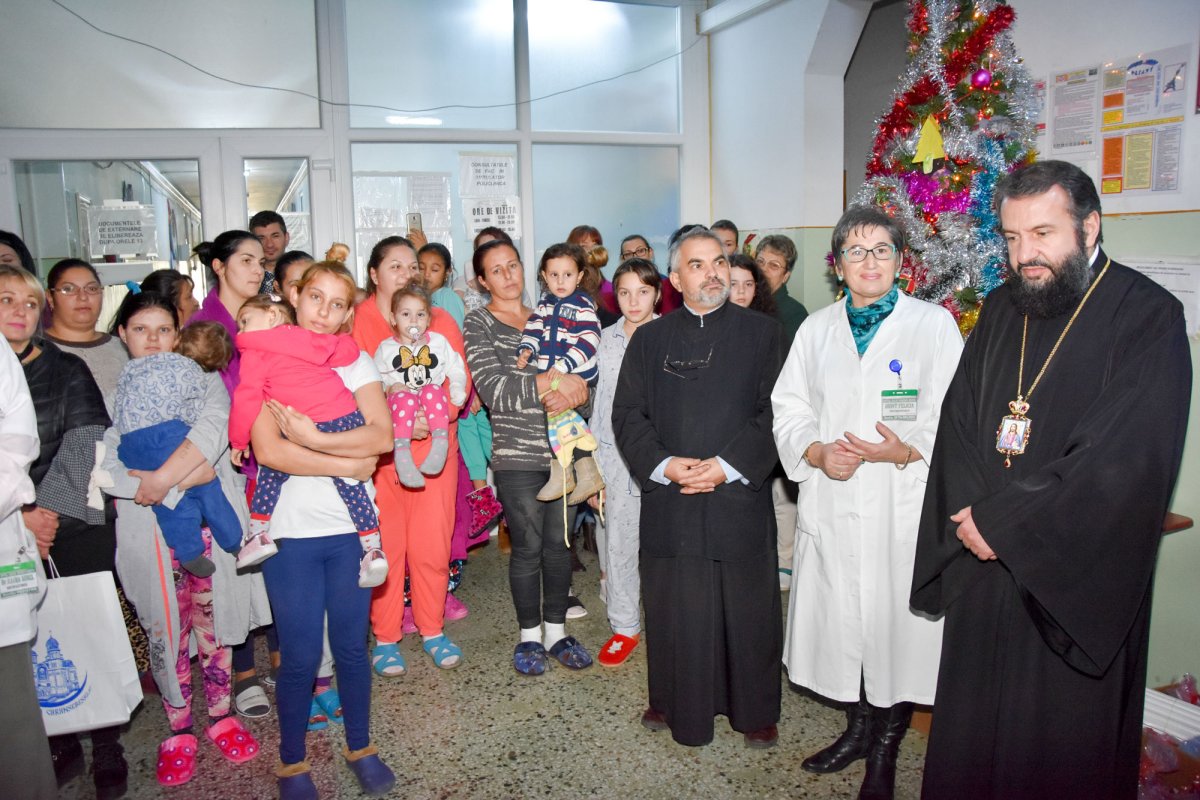 Binecuvântări şi daruri pentru copii, bătrâni şi bolnavi  3995