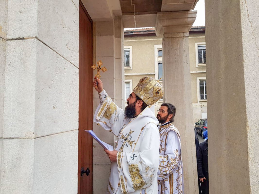 Sfințirea unei biserici românești din Lyon 3865