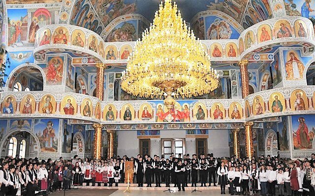 Colindătorii, păstrători ai tradițiilor, prin concerte și festivaluri 3796