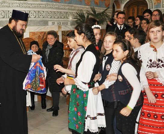 Colindătorii, păstrători ai tradițiilor, prin concerte și festivaluri 3797