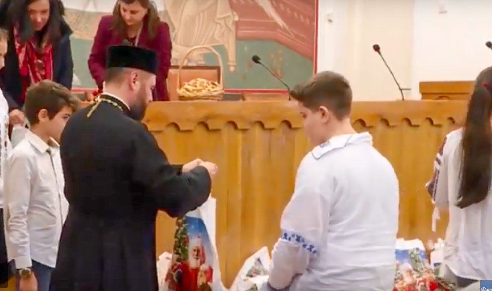 Daruri de sărbători pentru 200 de persoane din Capitală 3702