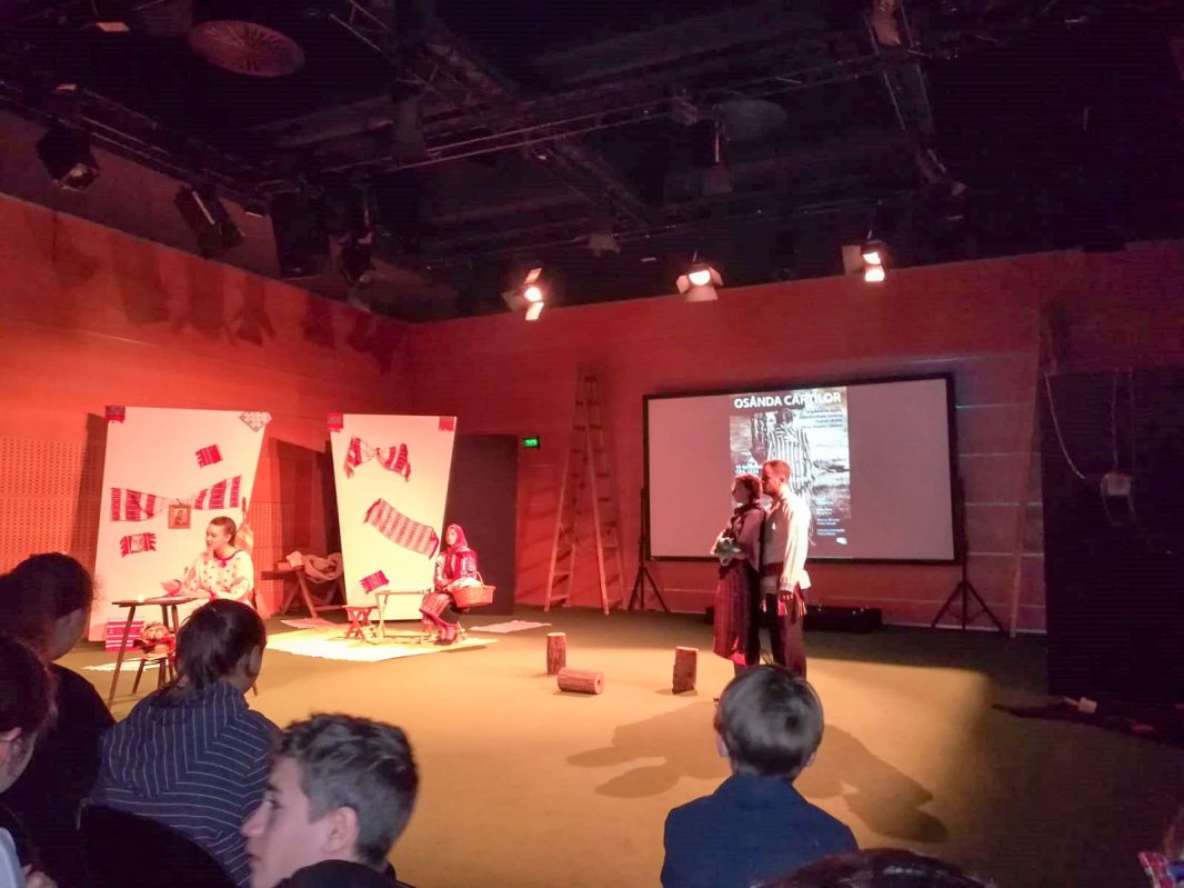 Lansare de carte și teatru creștin la TNB 3708