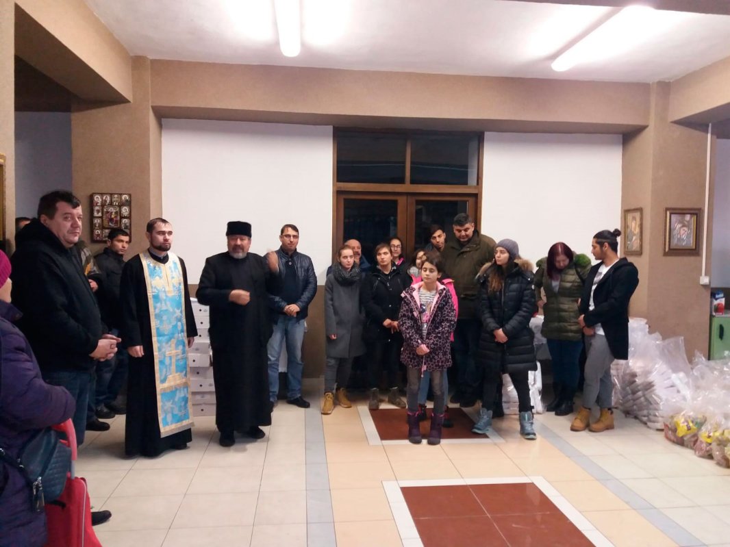 Daruri de la copii pentru bătrâni și persoane nevoiașe 3616