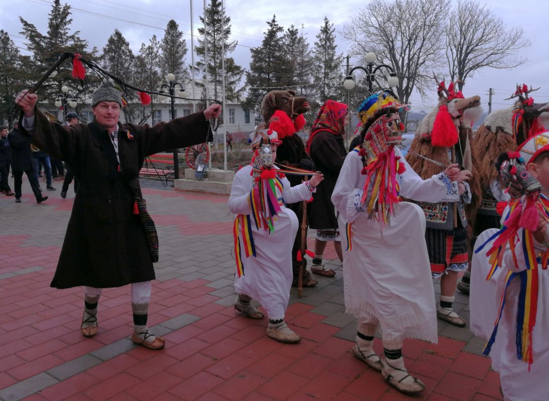 Iernile colindătorilor de pe Valea Ibănesei 3737