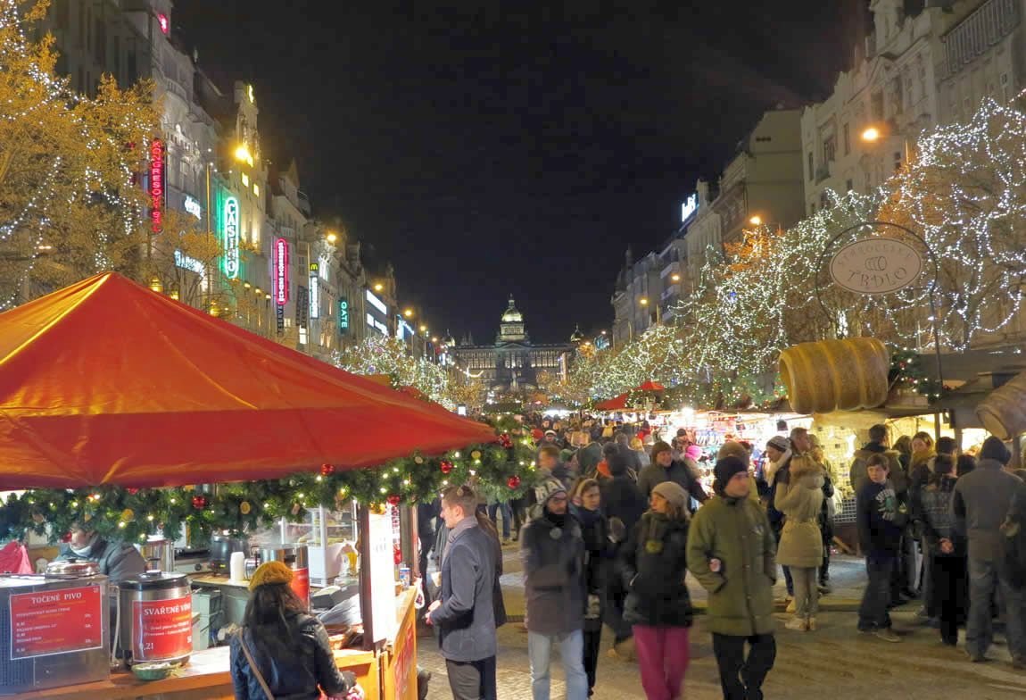 Sărbătorile strălucesc doar când le facem loc înăuntrul nostru 3763