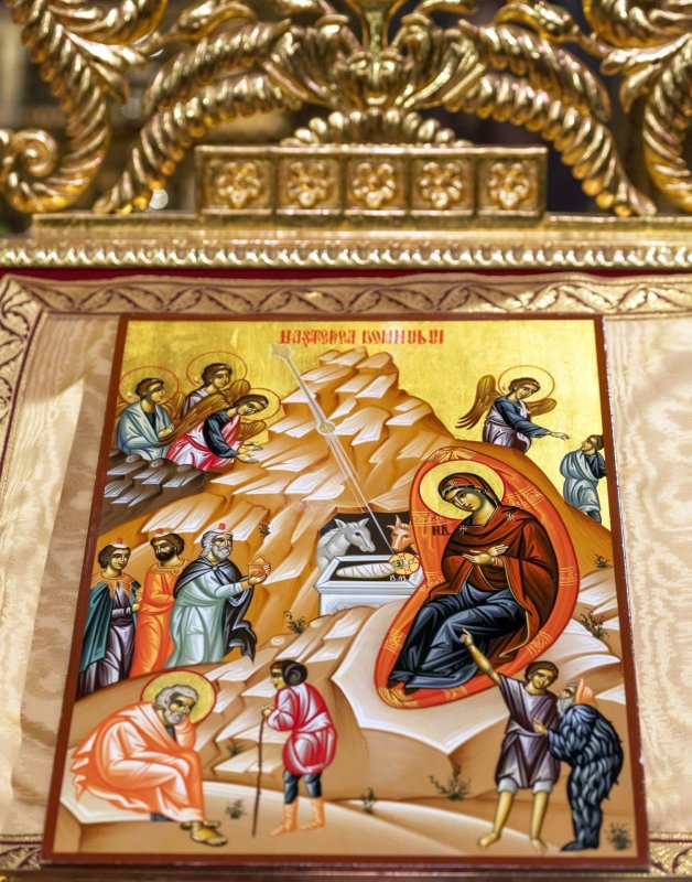 Nașterea Domnului, taina iubirii smerite şi atotputernice 3537