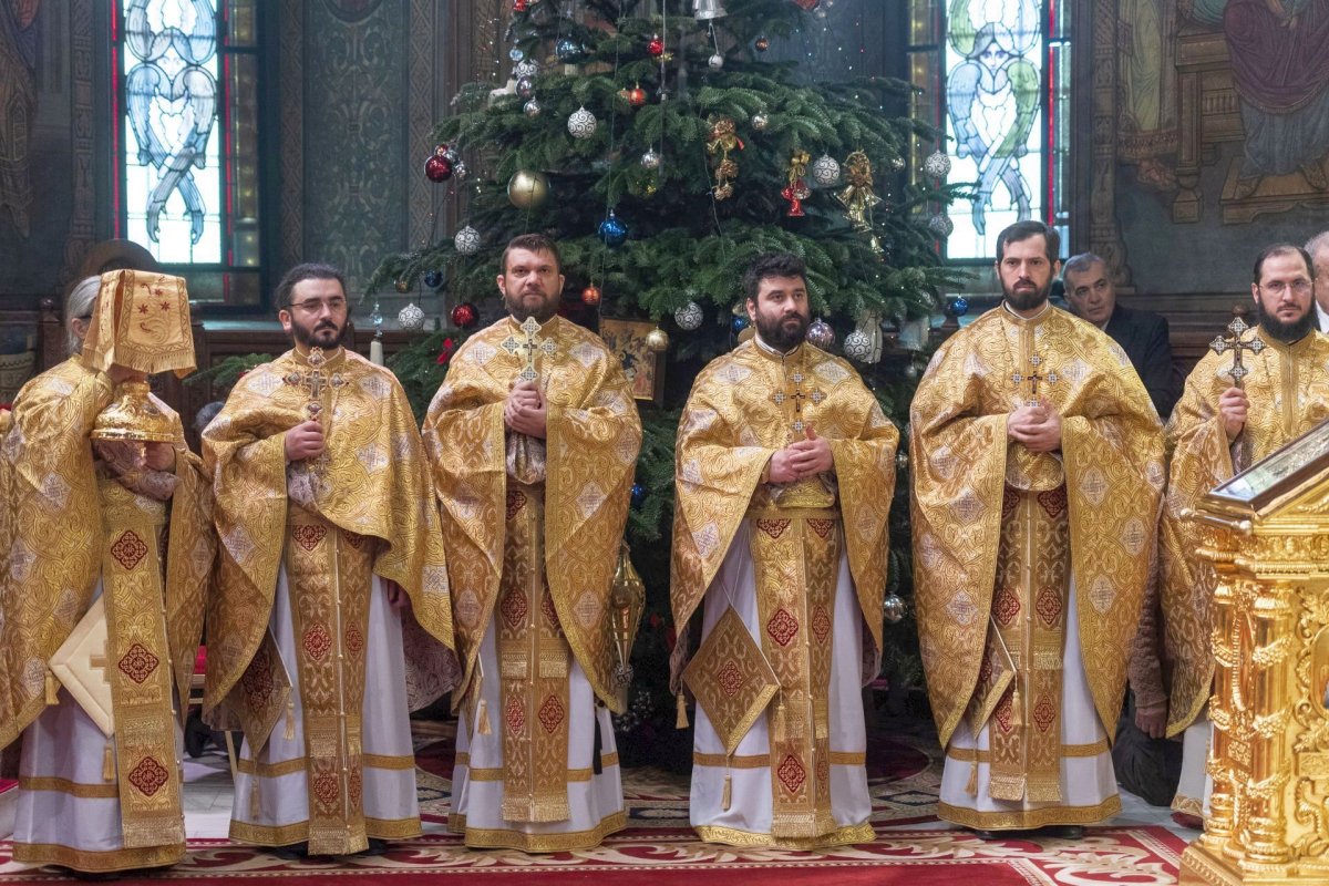 Nașterea Domnului, taina iubirii smerite şi atotputernice 3541