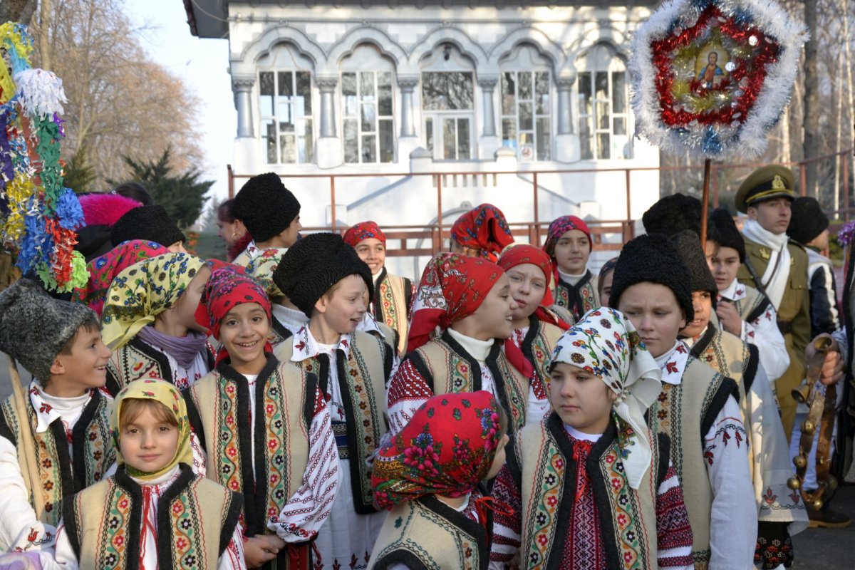 Datini la sfârșit de an în estul României 3498