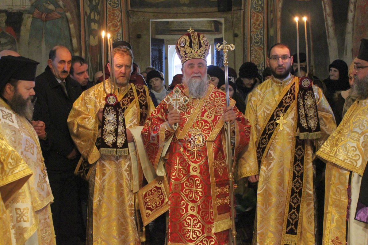 Sărbătorile Crăciunului în Mitropolia Olteniei 3480