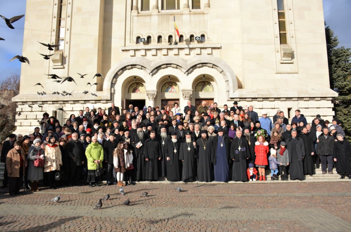 PS Episcop Vasile Someșanul, aniversat la 70 de ani, la Catedrala mitropolitană clujeană 3367