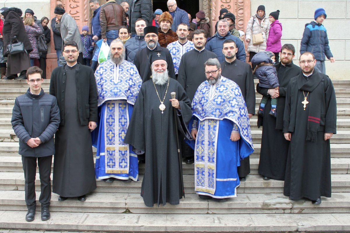 Slujbe şi binecuvântări la început de an în Oltenia 3394