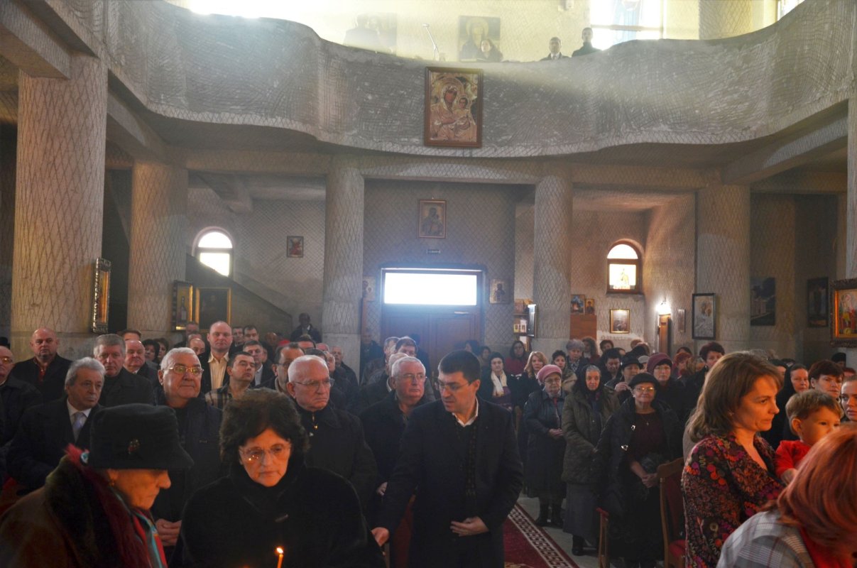 Slujiri arhierești la praznicul Tăierii-împrejur a Mântuitorului și de Sfântul Vasile cel Mare 3386