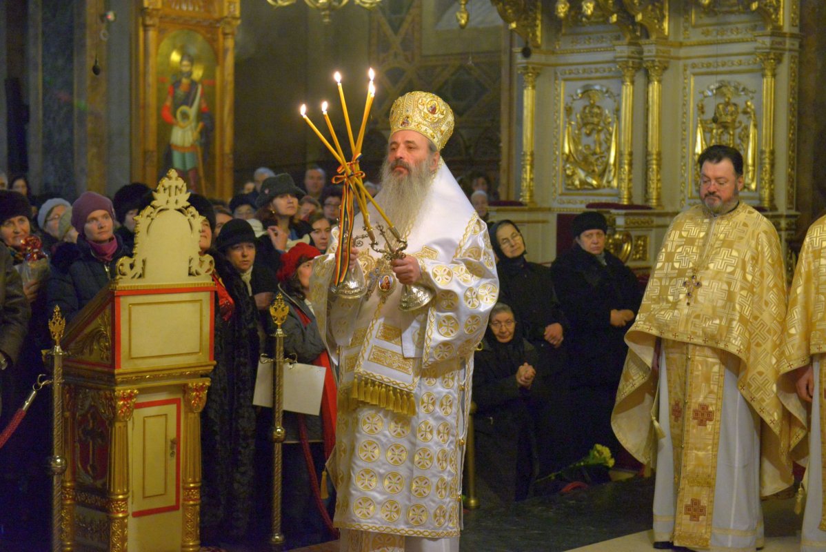 „Un an bineplăcut Domnului trebuie să fie întărit şi înrădăcinat pe taina cea mare a smereniei” 3359