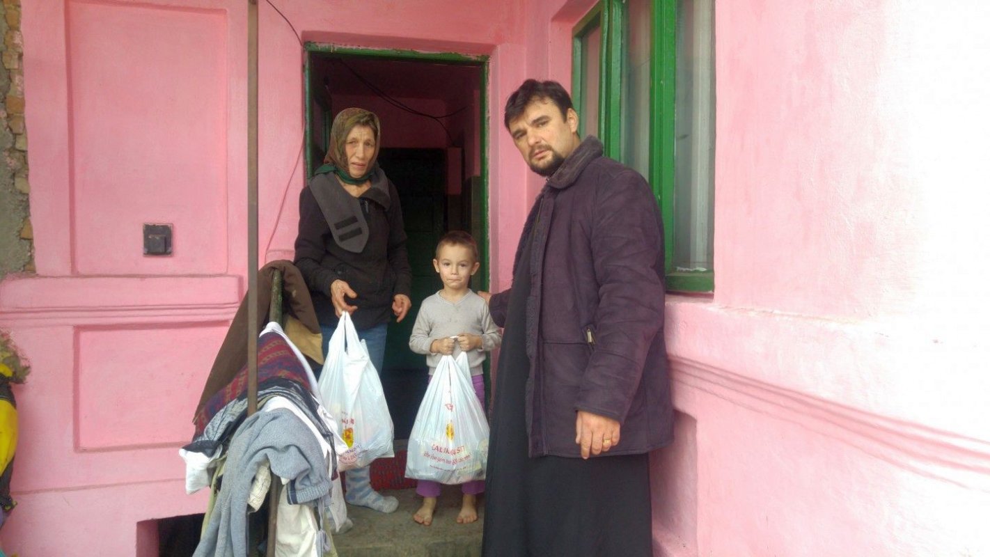 Activităţi social-filantropice în Arhiepiscopia Râmnicului 3307