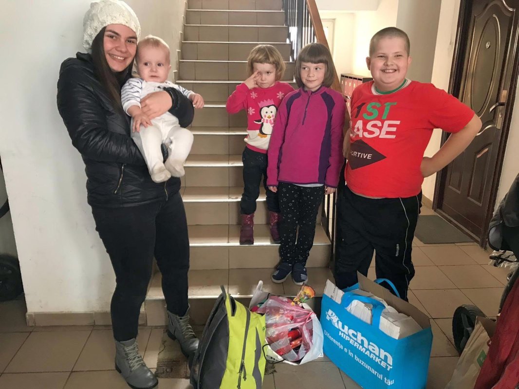 Campanie filantropică la Gherla 3299