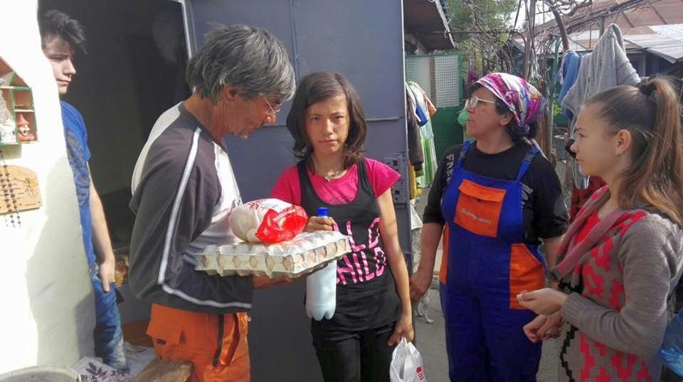 Grijă pentru nevoiaşi la „Sfântul Nicolae”-Pantelimon 3334