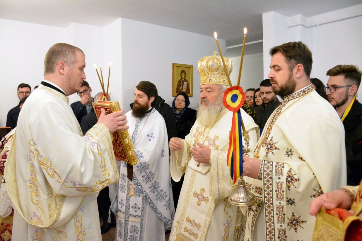 Primul hram al parohiei clujene  „Sfântul Ierarh Silvestru” 3284