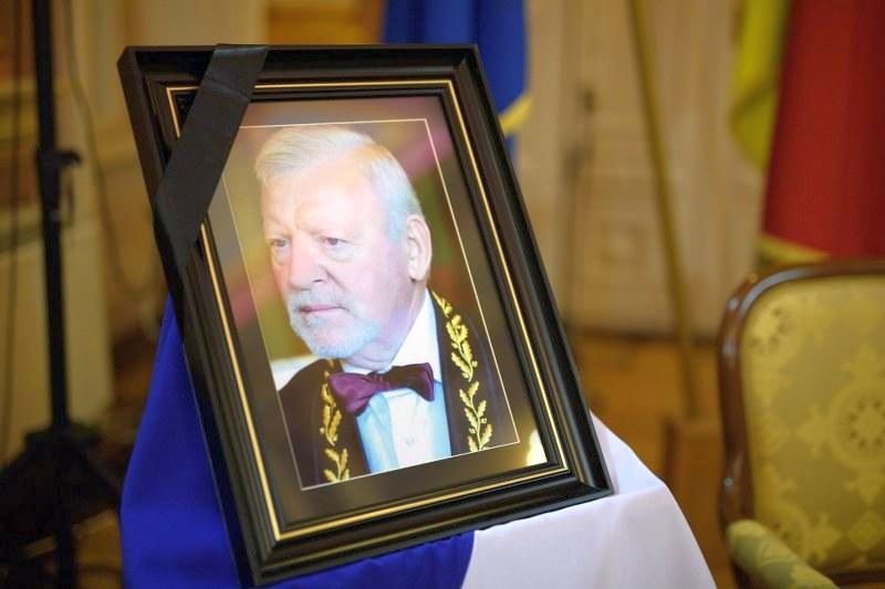 Un ctitor de universitate  şi un patriot creştin ortodox - profesorul univ. dr.  Aurel Ardelean (1939-2018) 3345