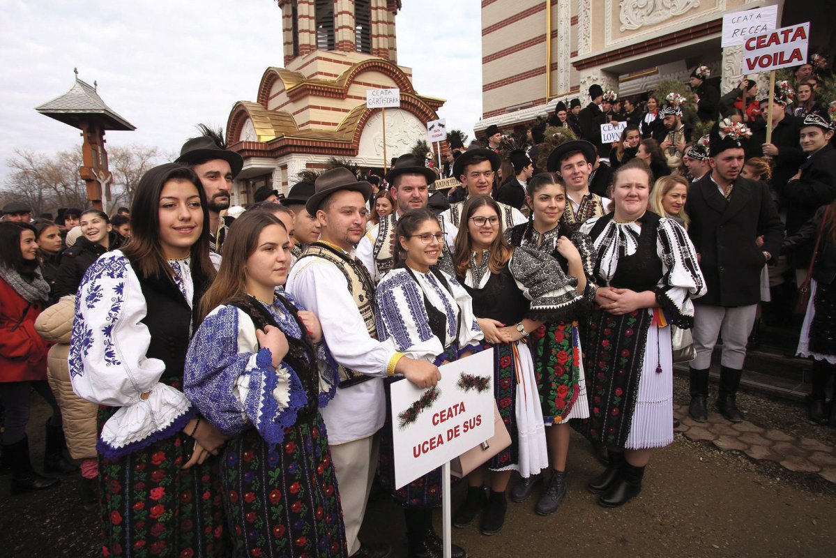 Festivalul cetelor de feciori din Ţara Făgăraşului 3173