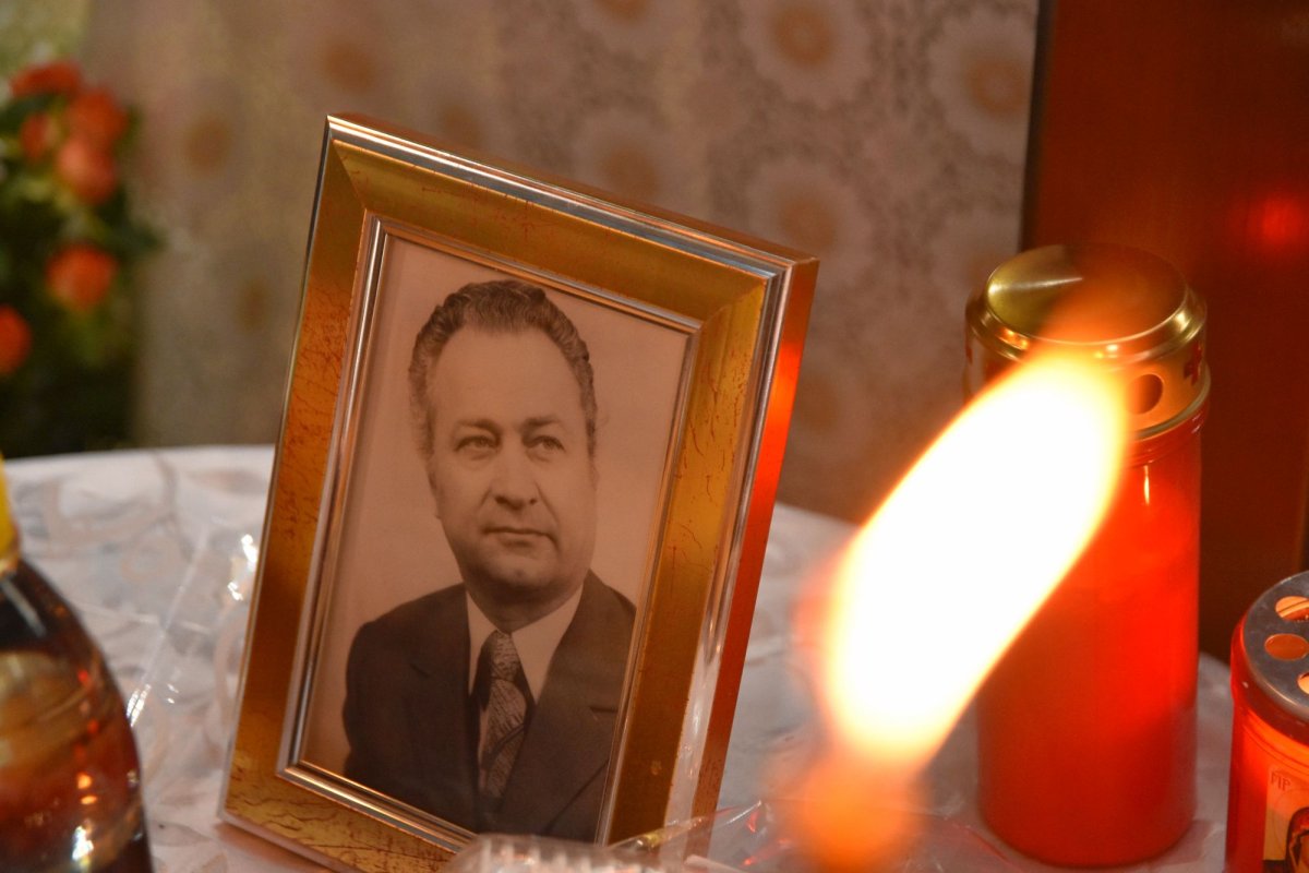 Slujba Înmormântării la Cimitirul Bellu 3194