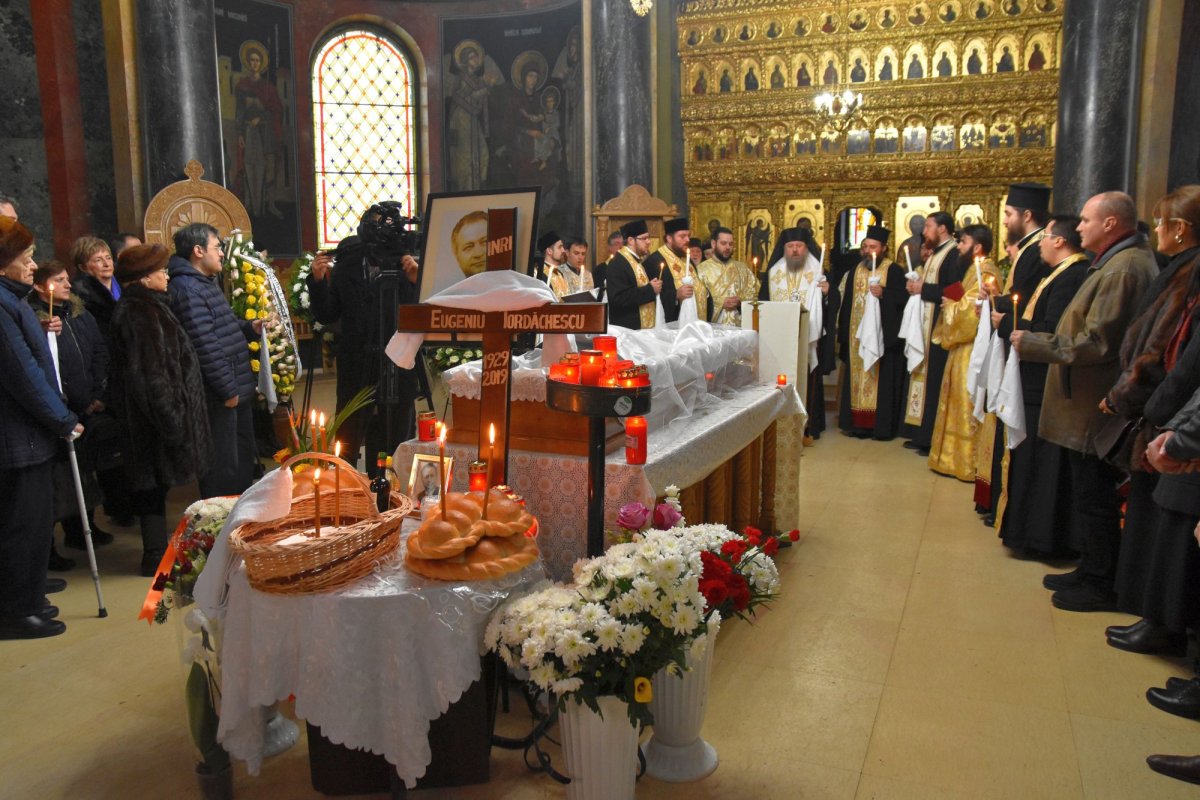 Un om credincios şi înţelept - salvator de biserici  3190