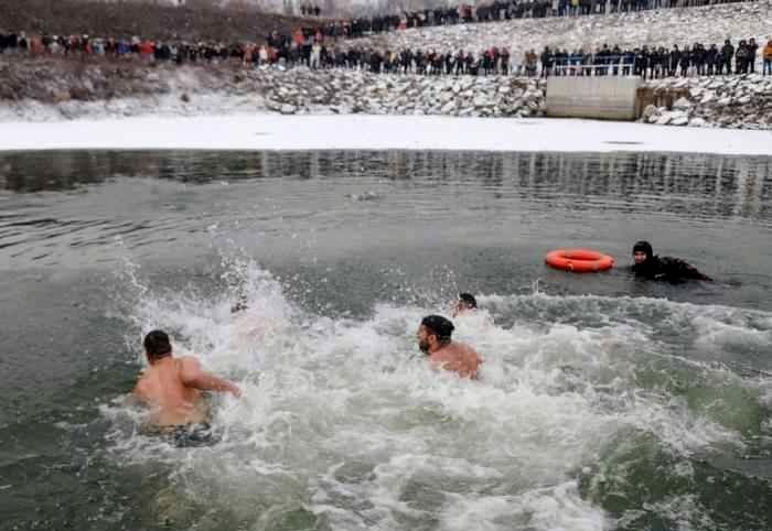 Binecuvântarea Iordanului în eparhii din Muntenia și Dobrogea 3109