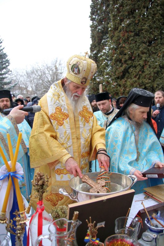 Sfinţirea cea mare a apei în Bucovina 3063