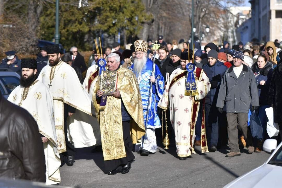 Slujbe arhiereşti  la Craiova şi Severin 3081