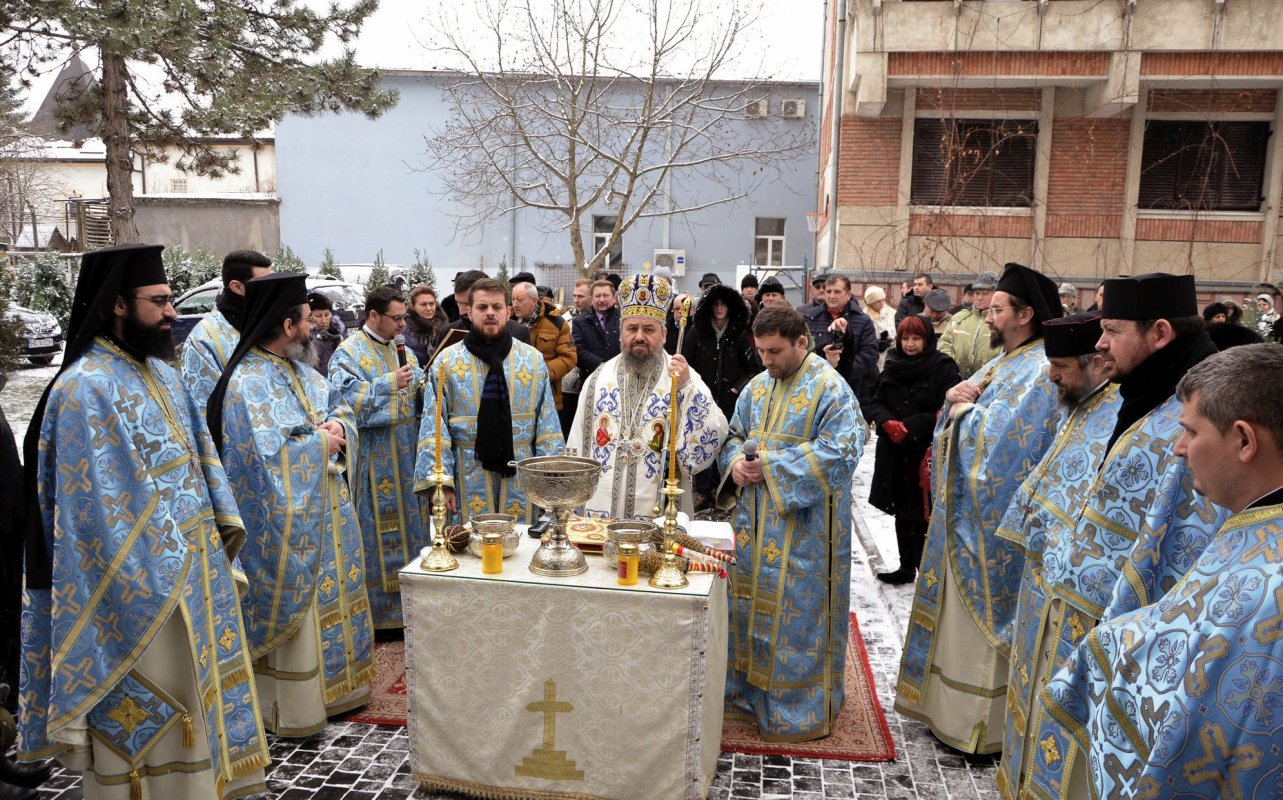 Slujiri arhierești la praznicul Botezului Domnului 3091