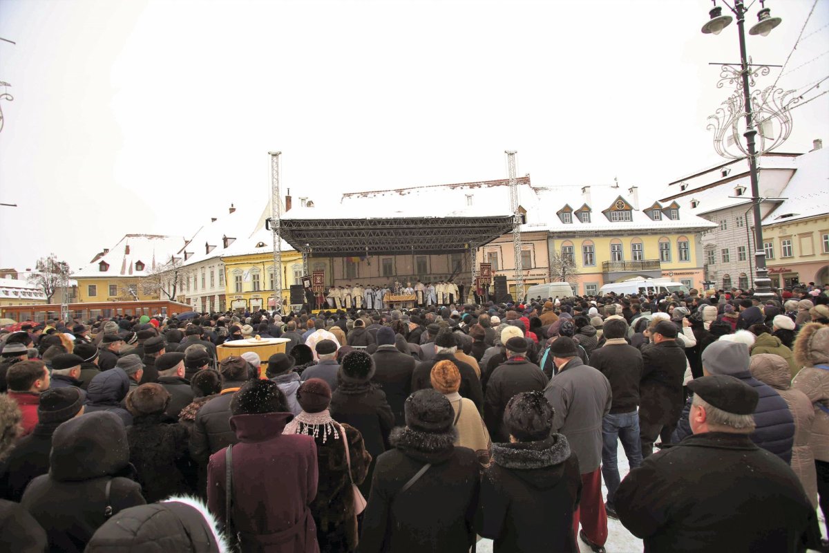 Slujiri arhierești la praznicul Botezului Domnului 3099