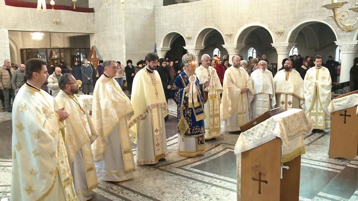 Slujiri arhierești la Soborul Sfântului Prooroc Ioan Botezătorul 3001