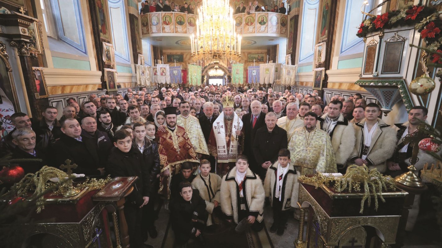 Sfânta Liturghie la Crăciunul credincioșilor din Slatina, Ucraina 2873