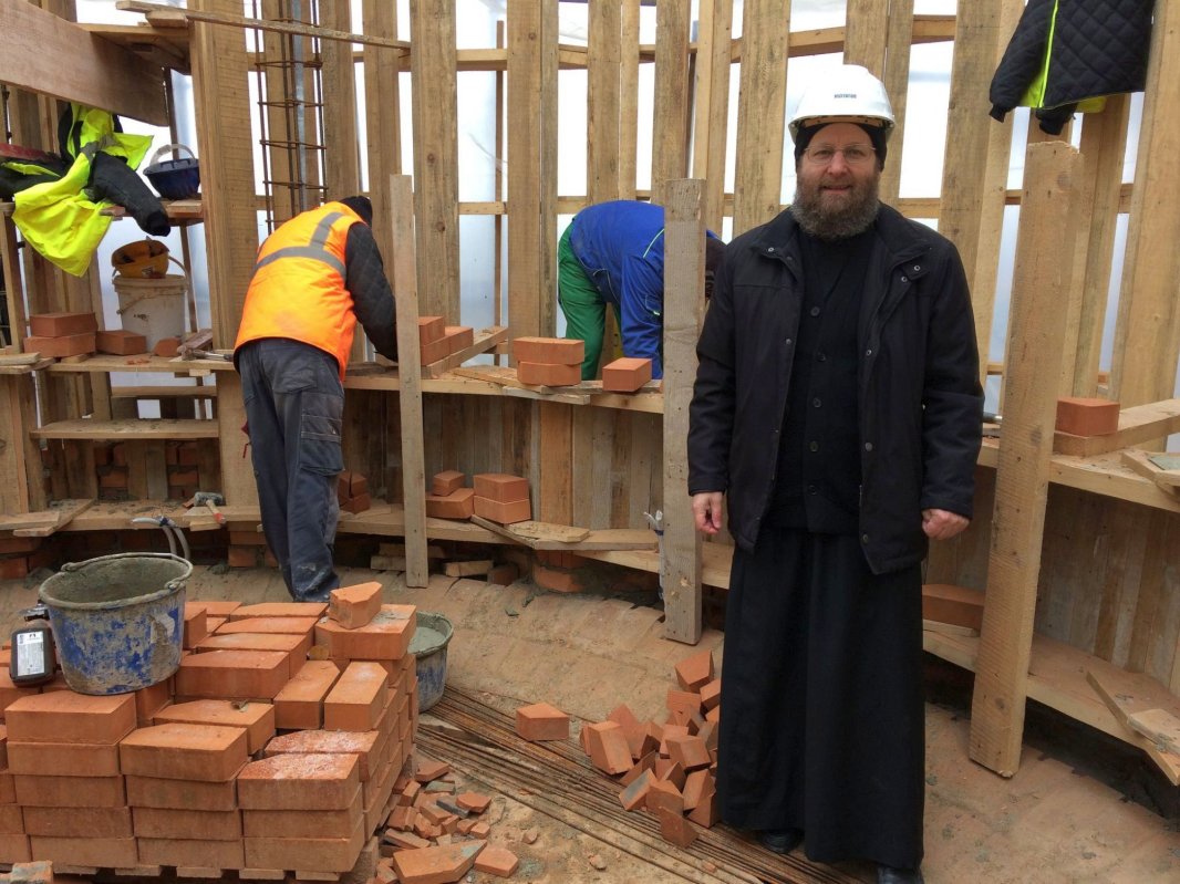 Un simbol  al Ortodoxiei românești  în inima Germaniei 2973