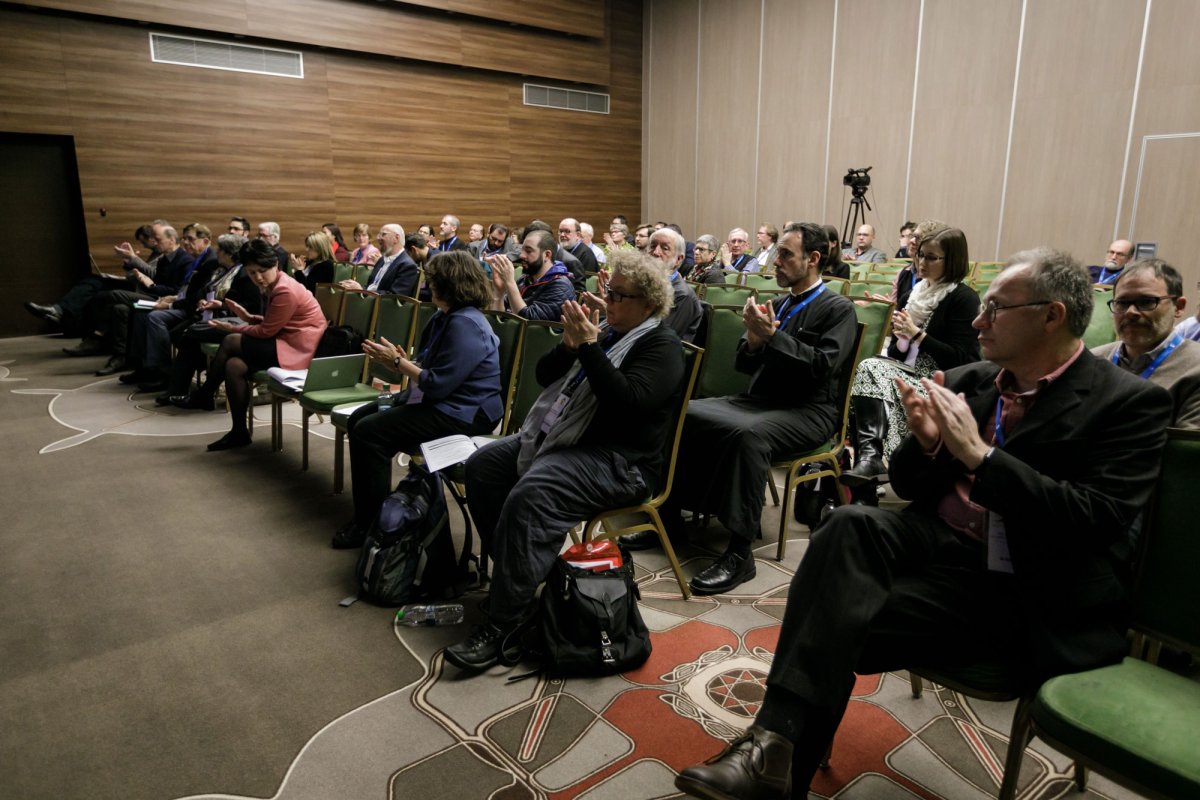 Conferinţa internaţională IOTA de la Iaşi, la final 2749