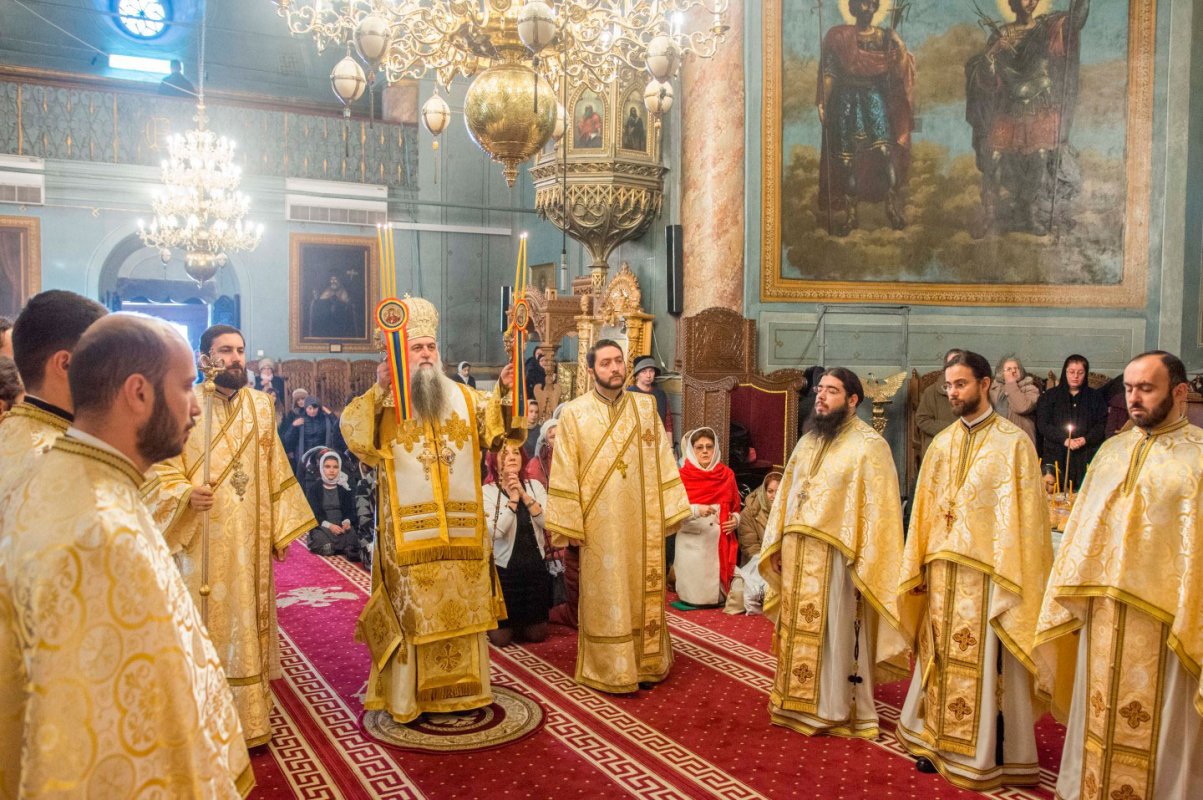 Bucurii sfinte la Craiova şi Râmnic 2730