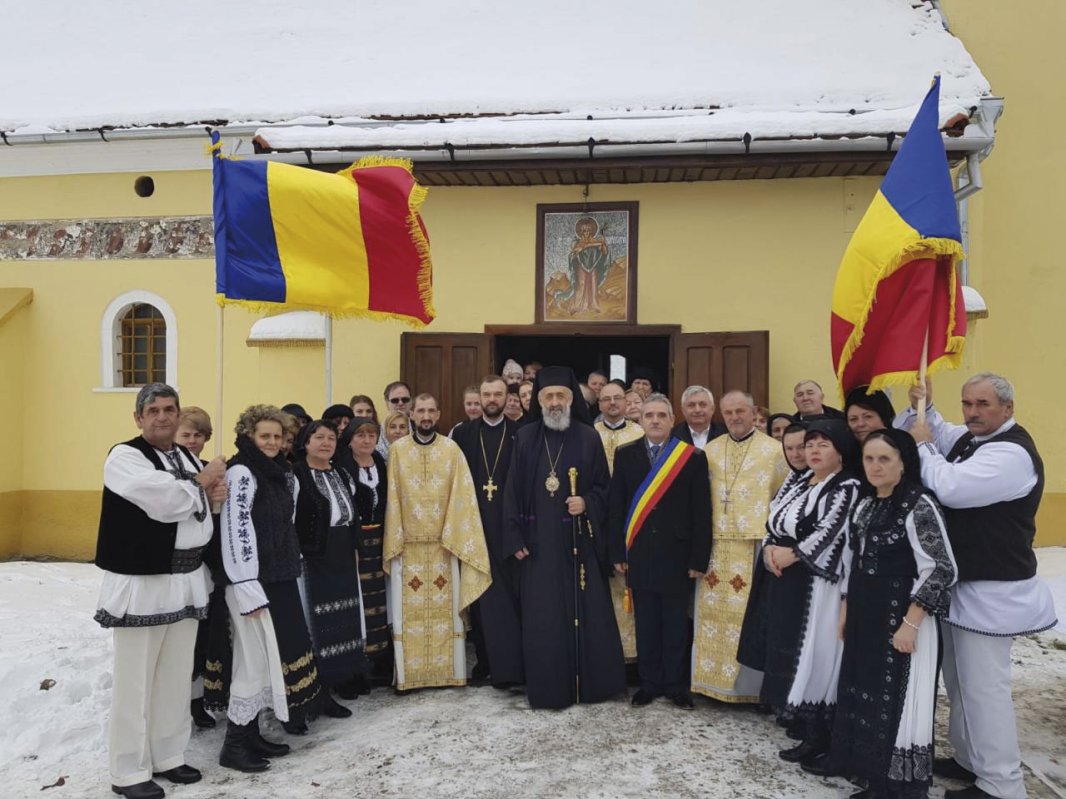 Slujiri arhierești în Duminica după Botezul Domnului 2712