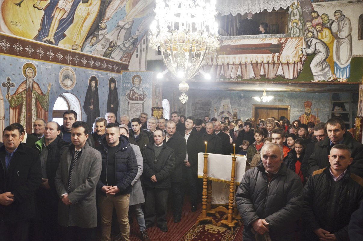 Slujiri arhierești în Duminica după Botezul Domnului 2713