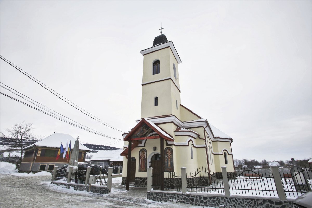 Slujiri arhierești în Duminica după Botezul Domnului 2720