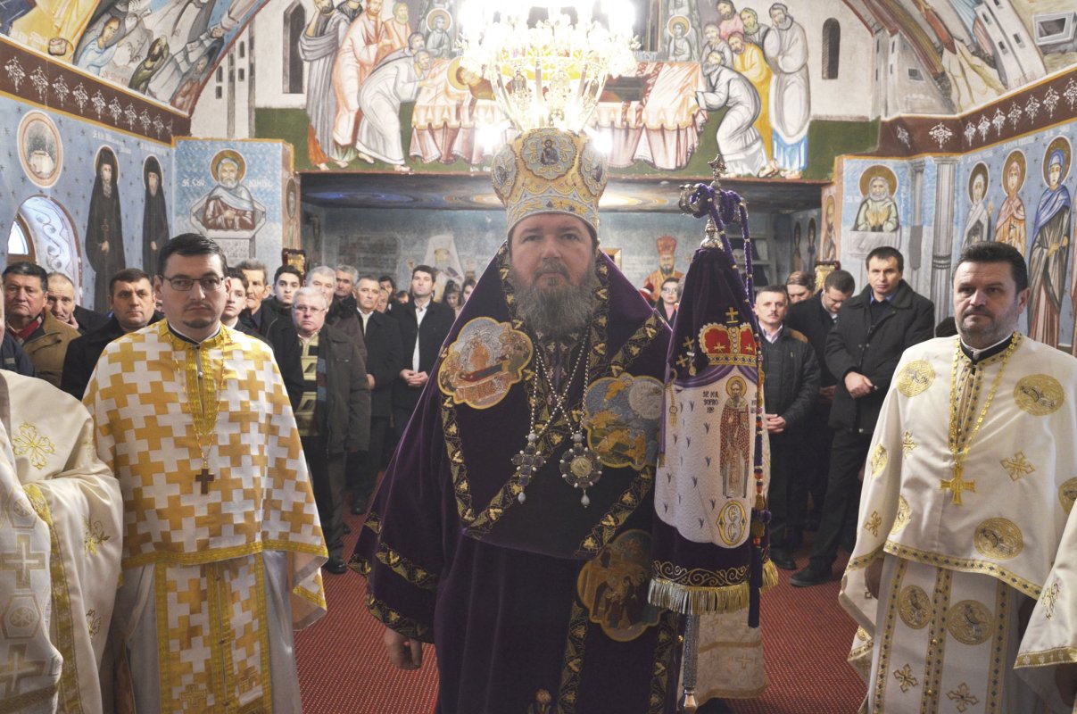 Slujiri arhierești în Duminica după Botezul Domnului 2723