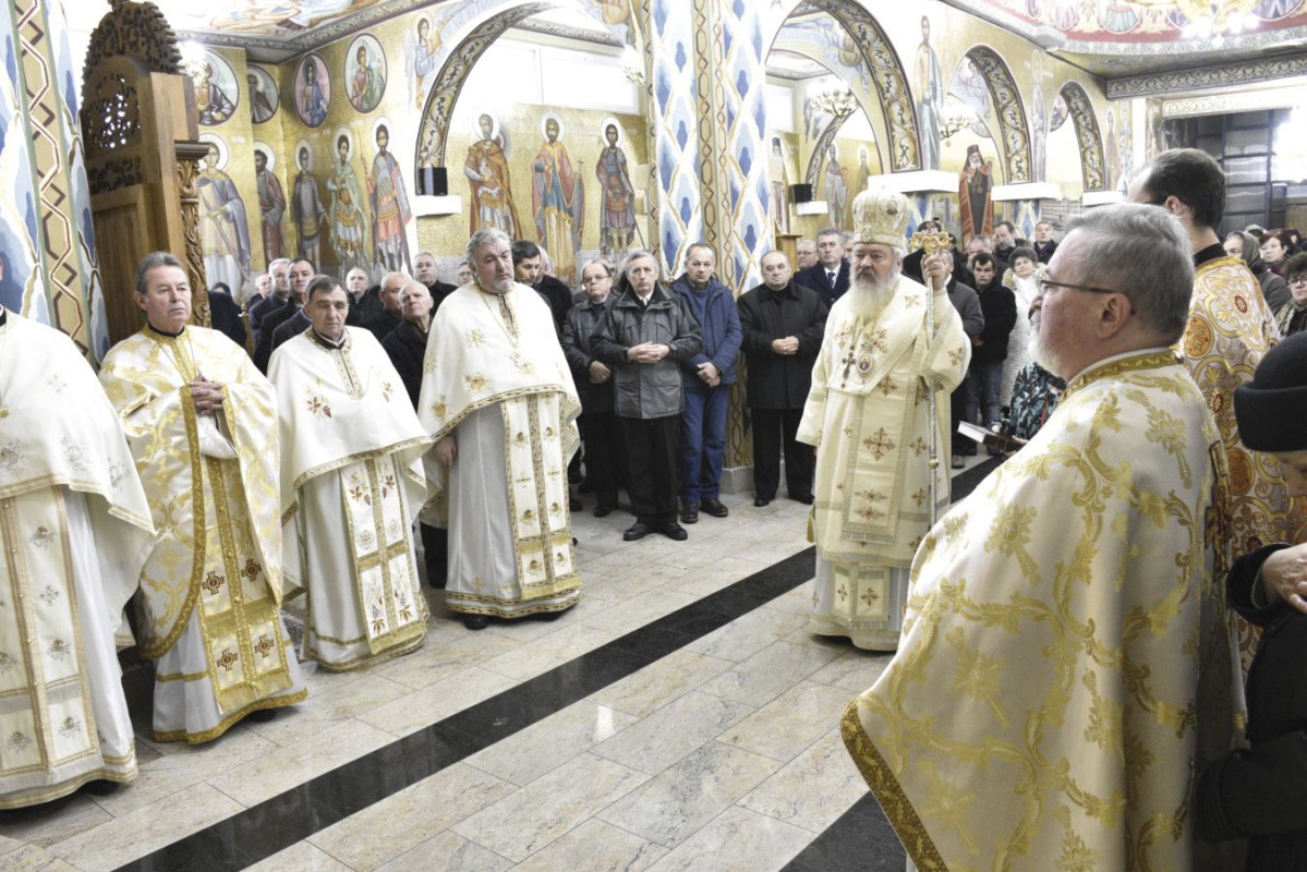 Slujiri arhierești în Duminica după Botezul Domnului 2724